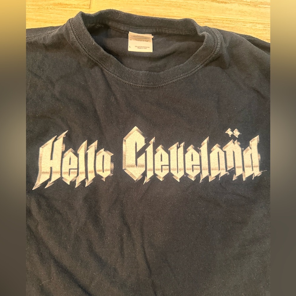 Men’s Rock and Roll Hall of Fame T-Shirt
Hello Cleveland 
Size L